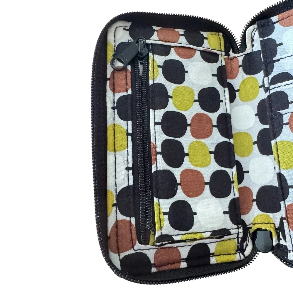 Vera Bradley Quilted‎ Wristlet Wallet Floral Geometric Green Brown  Zip Around